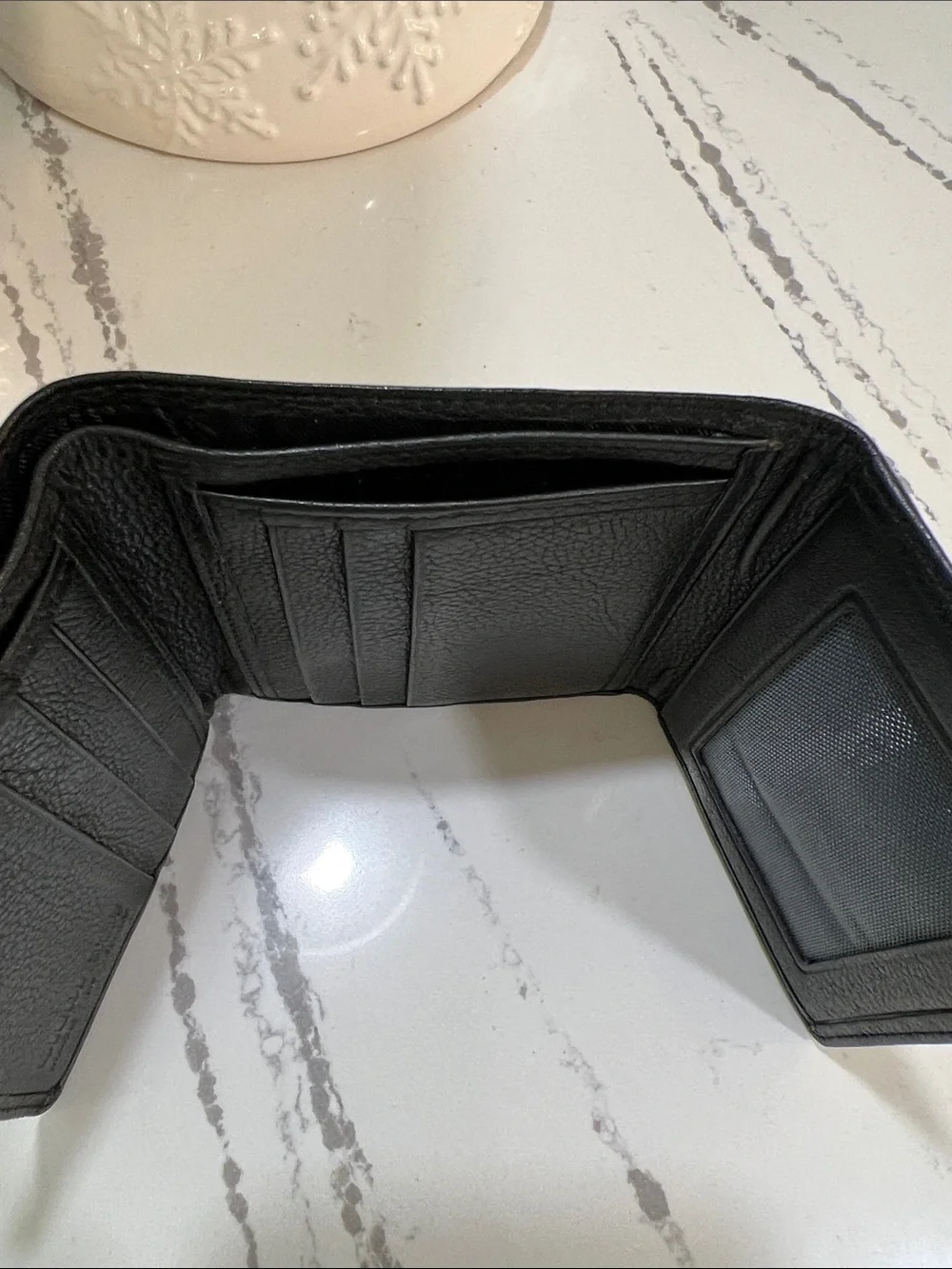 Giudi Made in Italy Genuine Leather Black Men's Trifold Wallet - Embossed Logo